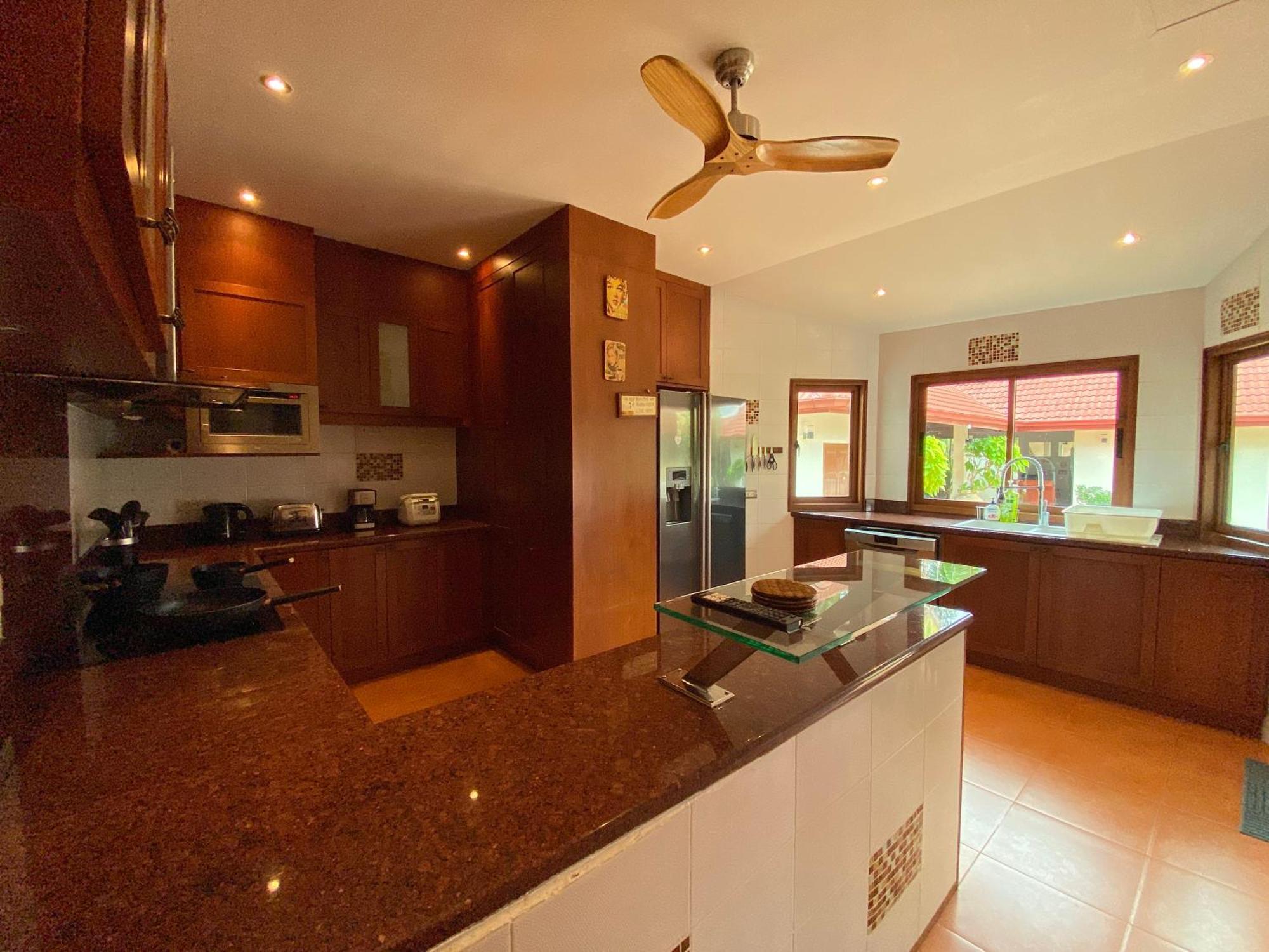 Tropical 6 Bedroom Sanctuary Casa de férias Hua Hin