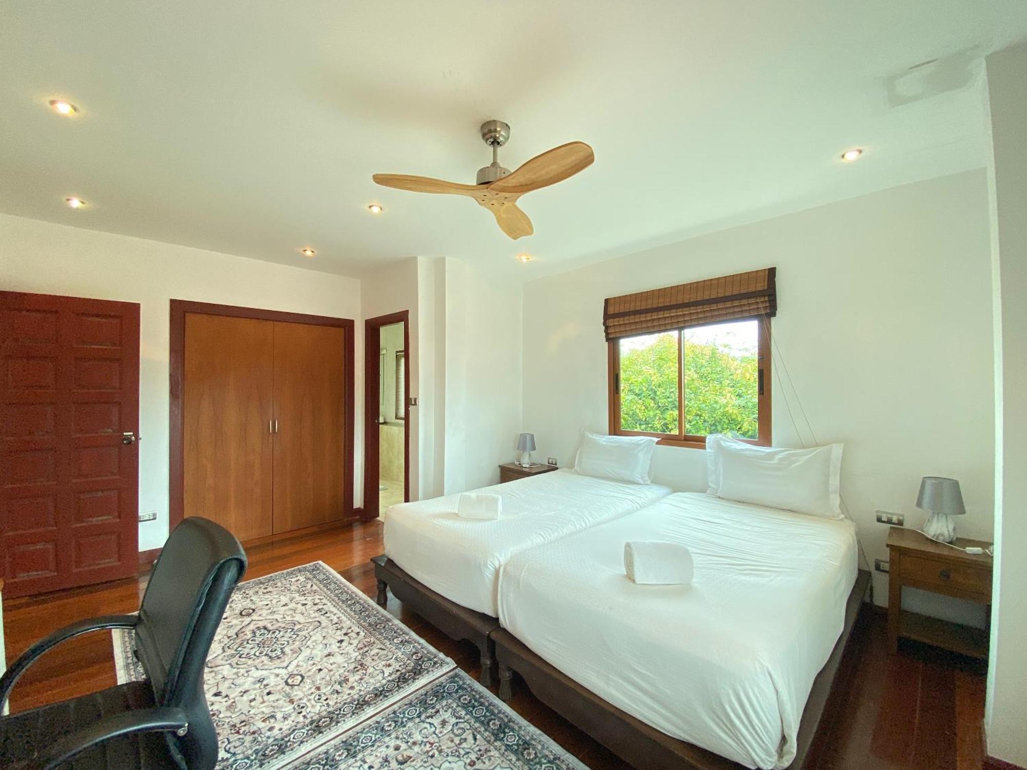 Tropical 6 Bedroom Sanctuary *