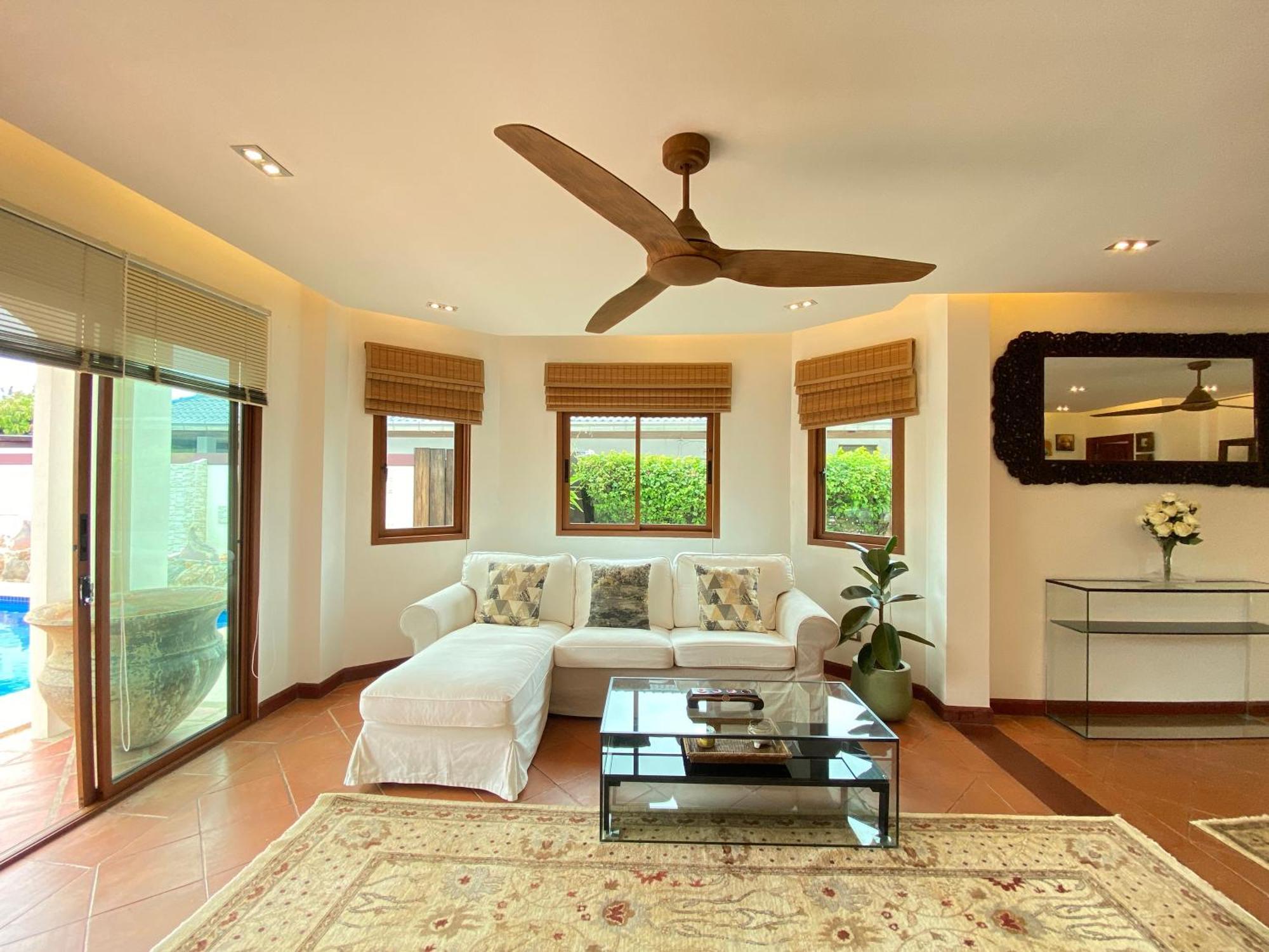 Tropical 6 Bedroom Sanctuary *